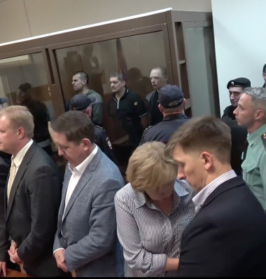 Обвиняемые по делу «Нового величия» в суде. Кадр: RFE/RL