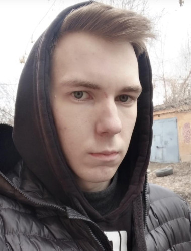 Павел Свеженцев