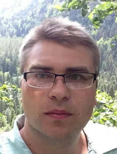 Андрей Лоскутов