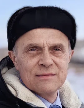 Александр Вакарев