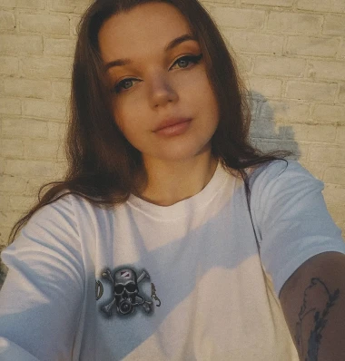 Аня Ельцова