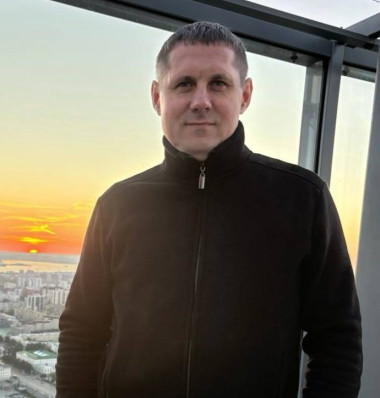 Сергей Комаров