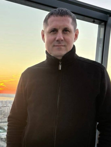 Сергей Комаров