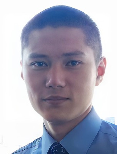 Денис Саражаков