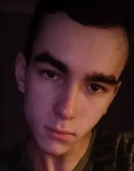 Андрей Глухов