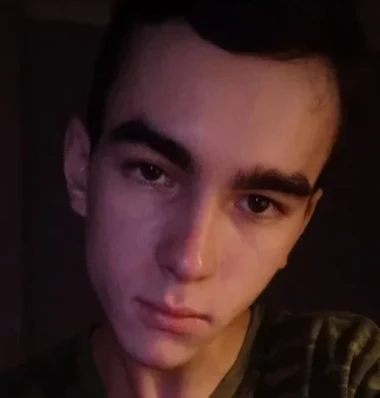 Андрей Глухов