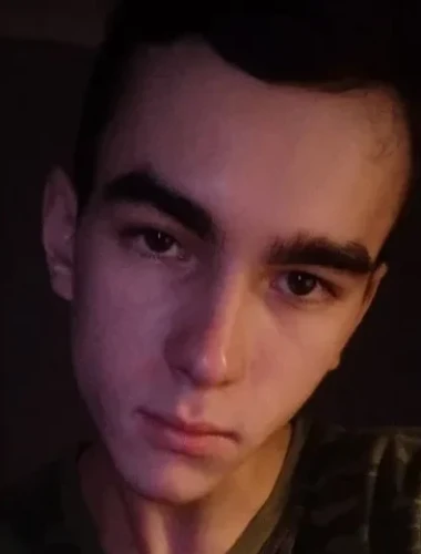 Андрей Глухов