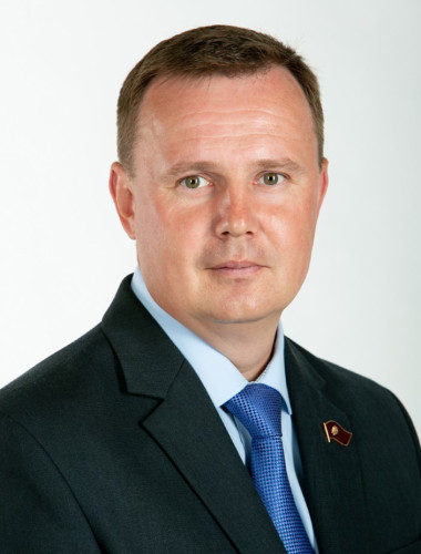 Владислав Апестин