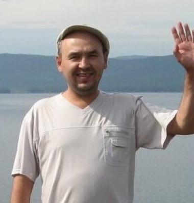 Рустам Халиков