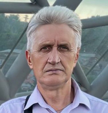 Виктор Кононов