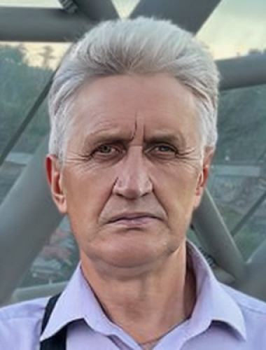 Виктор Кононов