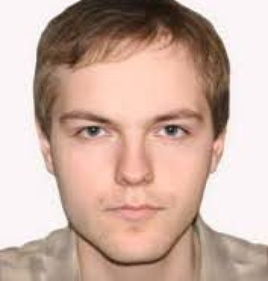 Физик Артём Хорошилов.