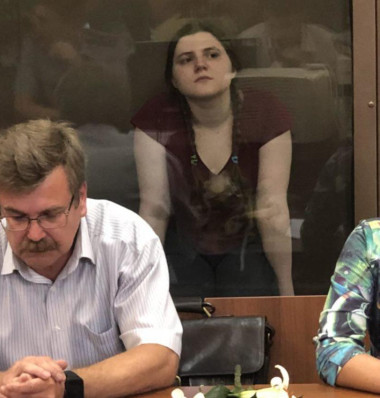 Анна Павликова в Дорогомиловском районном суде Москвы. Фото: Максим Литаврин / Медиазона