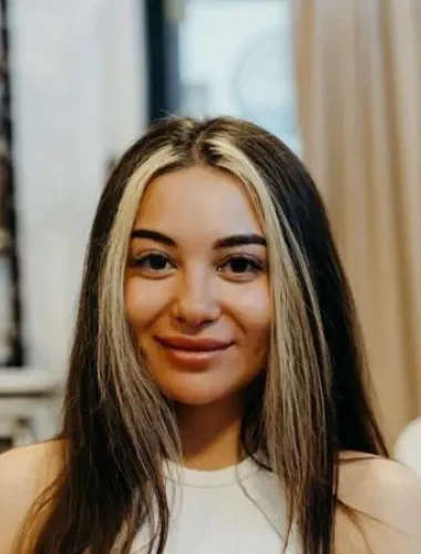 Ника Гуинь