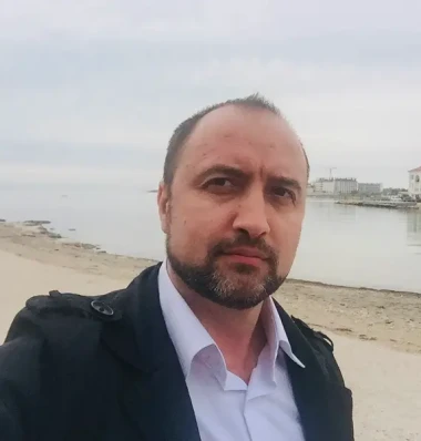 Сергей Лихоманов