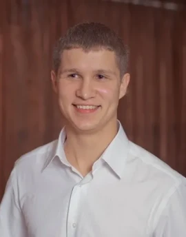 Анатолий Капралов 