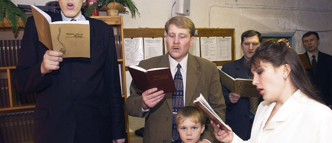 Свидетели Иеговы на воскресном конгрессе. Фото: Евгений Епанчинцев / ТАСС