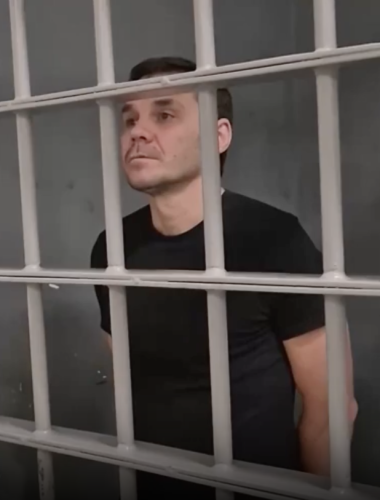 Максим Артёмов