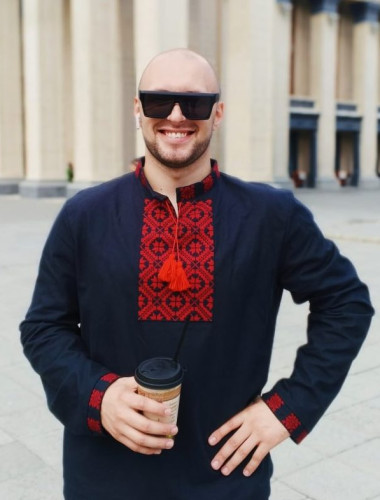 Олег Попов